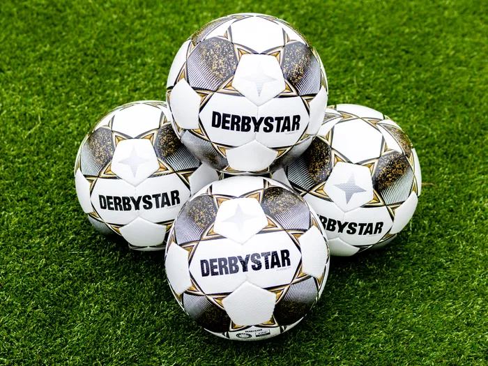DERBYSTAR-211